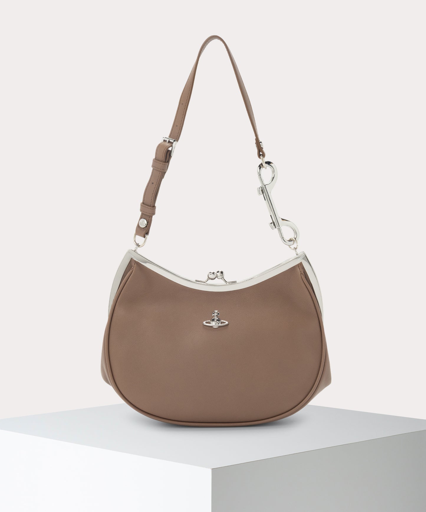 SUPPLE LEATHER CHARM 口金ショルダーバッグ