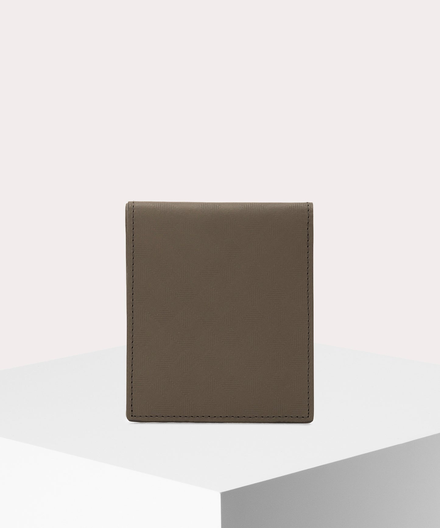 EMBOSSED 二つ折り財布