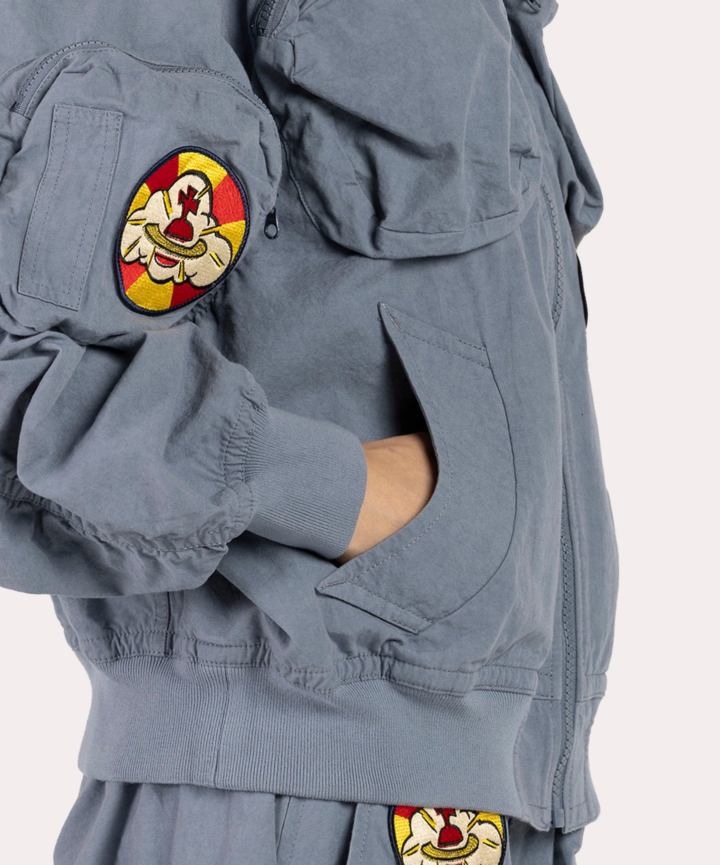 INTERGALACTIC BADGES ボンバー