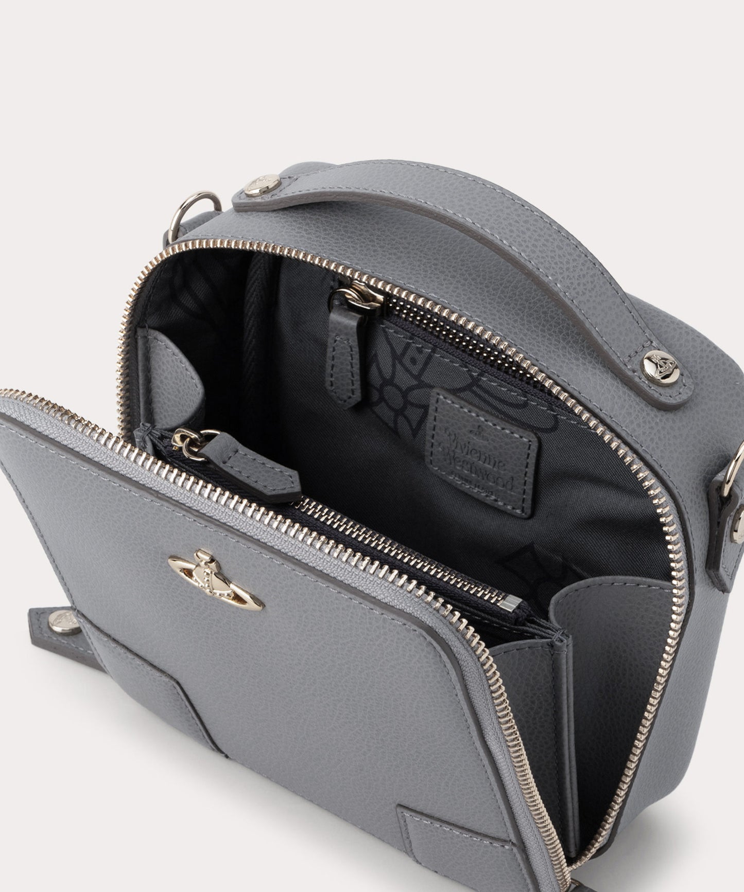 【日本限定】EXECUTIVE スクエア ショルダーバッグ