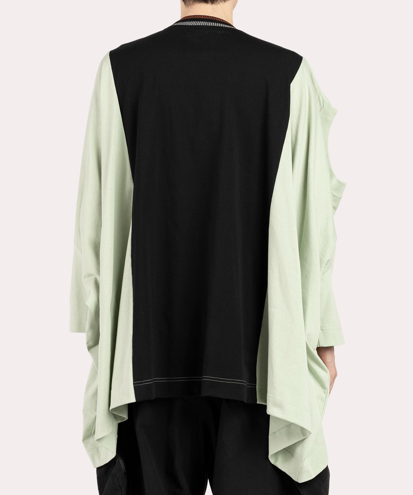 BUY LESS CHOOSE WELL TRINITY Tシャツ