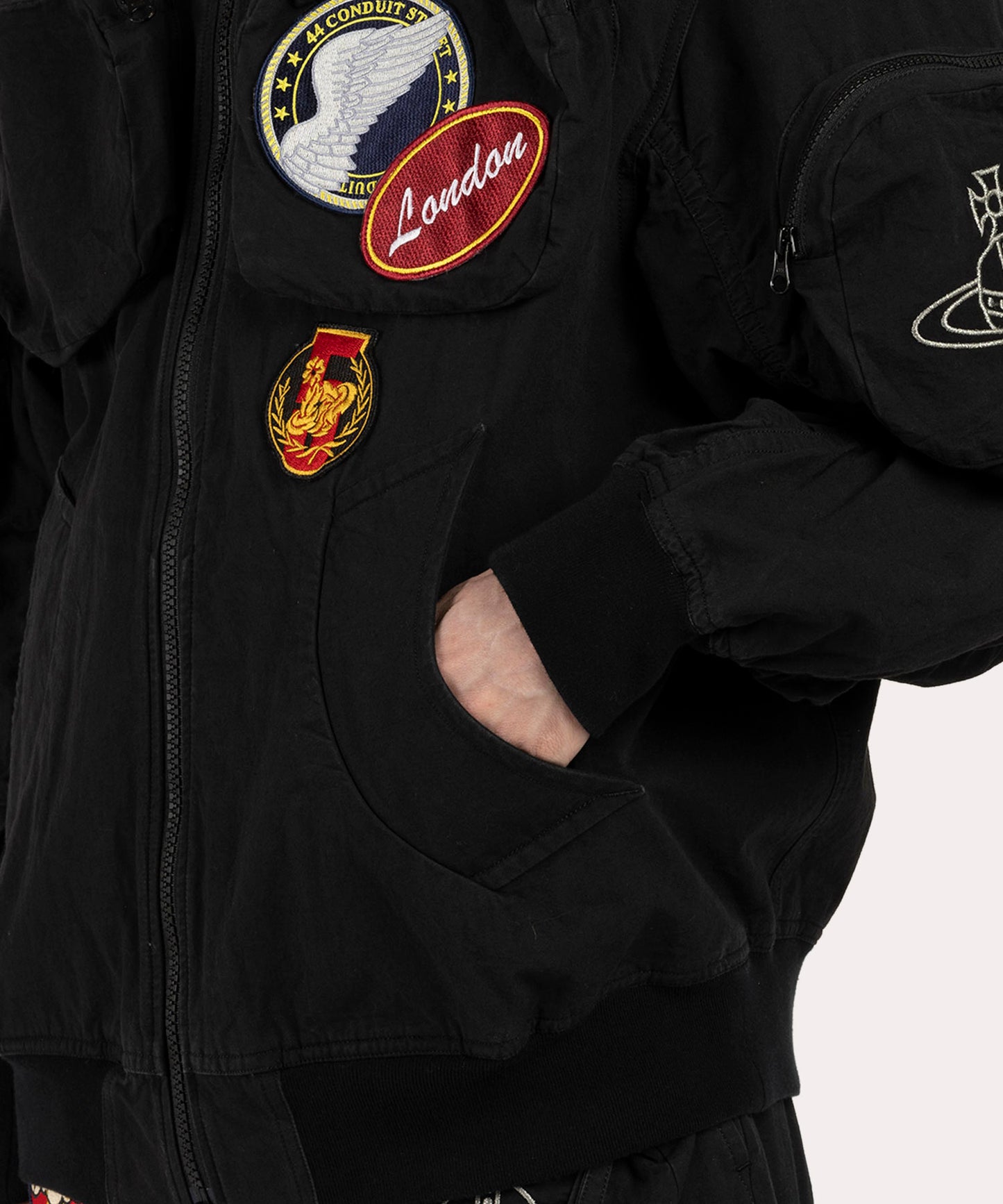 INTERGALACTIC BADGES ボンバー
