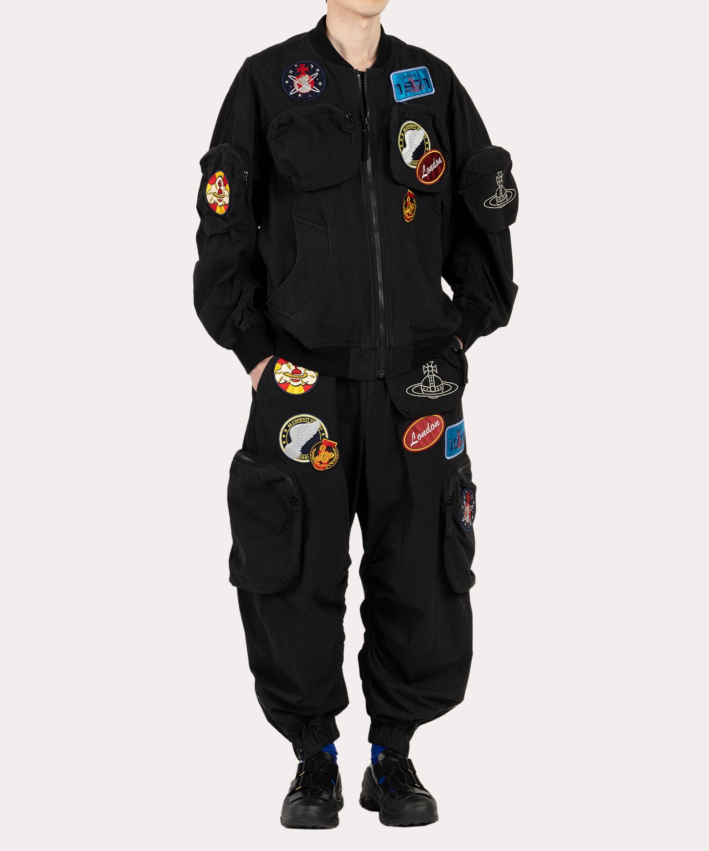 INTERGALACTIC BADGES トラウザーズ