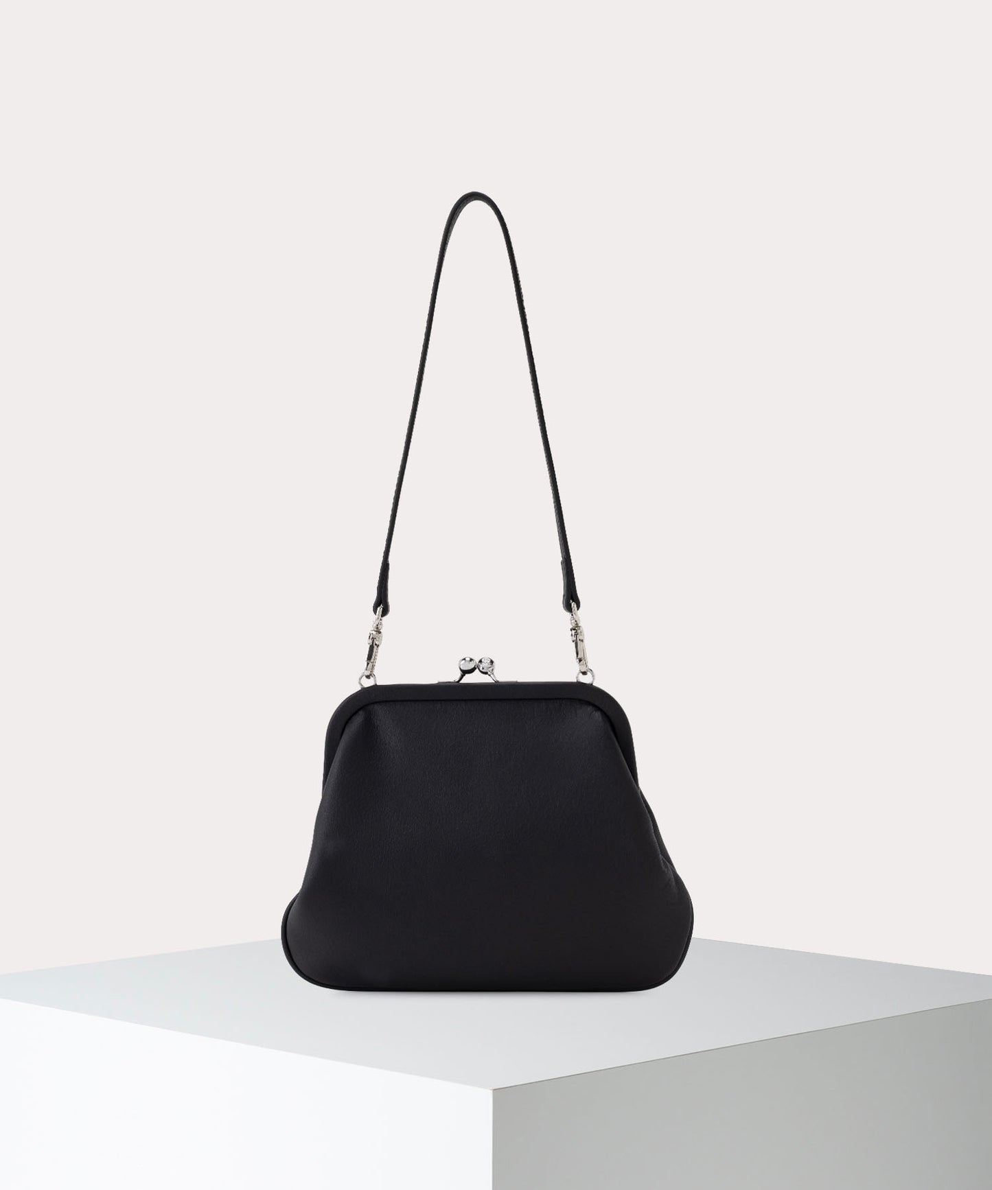 SMOOTH LEATHER VIVIENNE'S クラッチバッグ