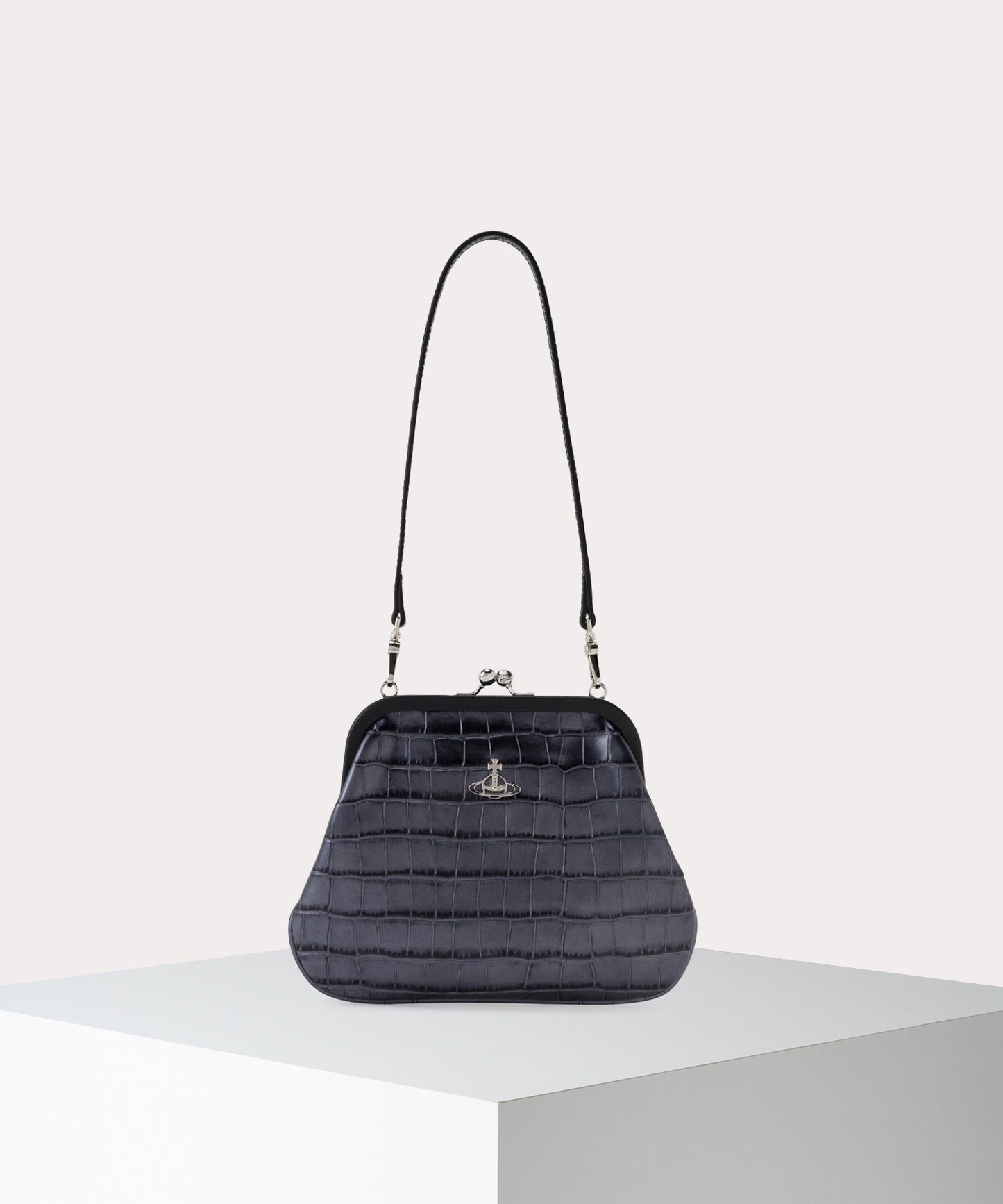 EMBOSSED VIVIENNE'S クラッチバッグ