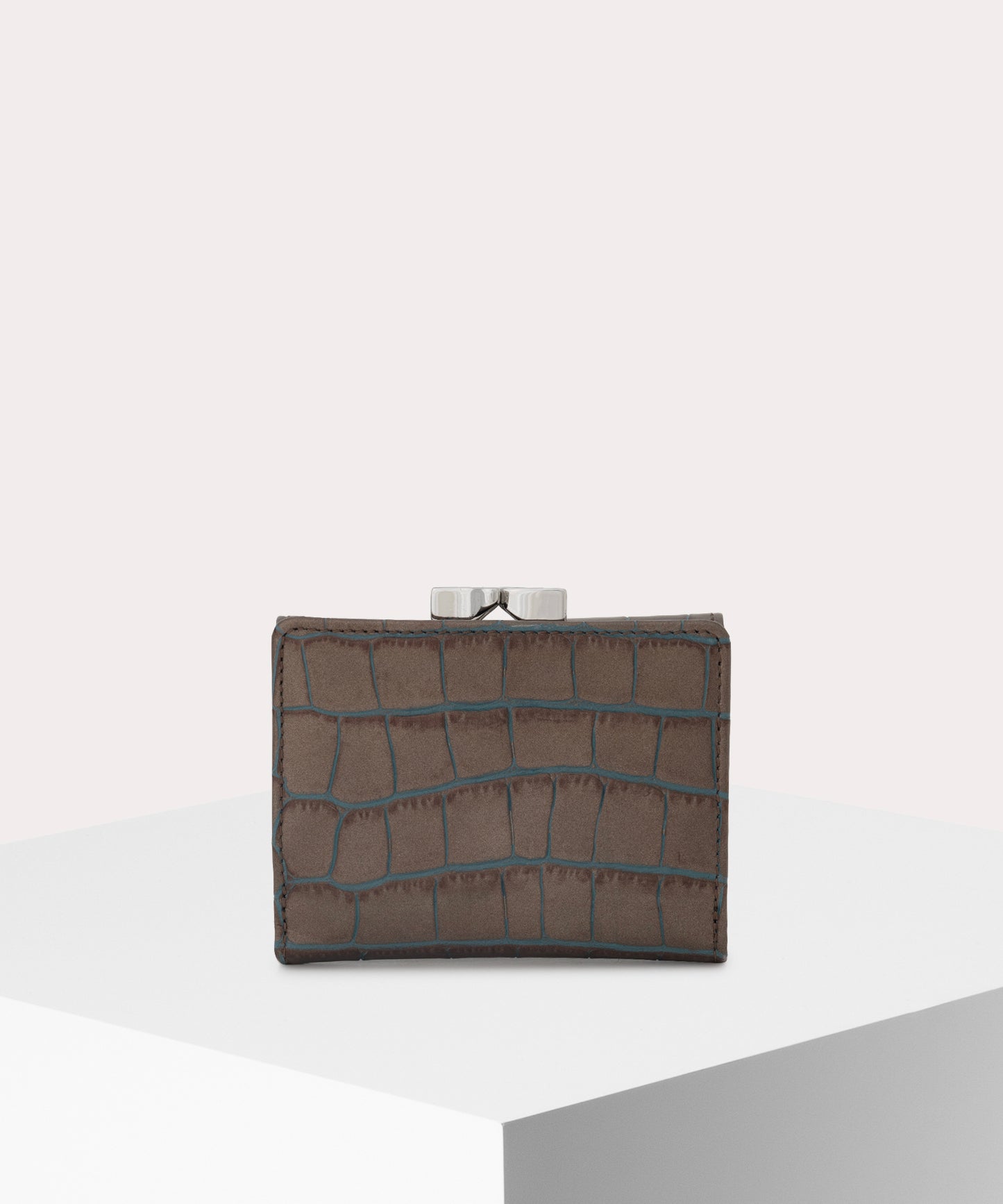 EMBOSSED 口金三つ折り財布