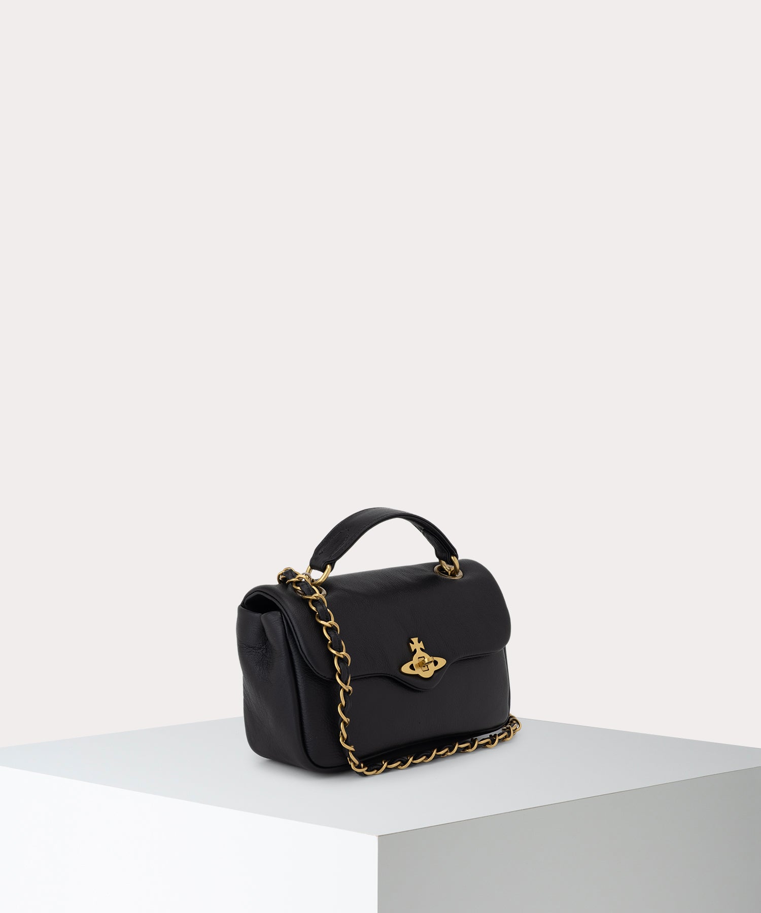Vivienne Westwood ショルダーバッグ Vivienne Westwood/ヴィヴィアン・ウエストウッド｜ブラック
