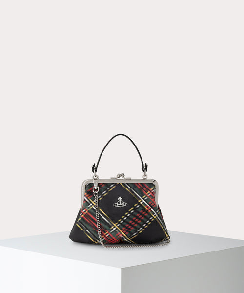 りんりん様 VivienneWestwood カモフラ ボディバッグ りんりん様 VivienneWestwood カモフラ ボディバッグ - メルカリ