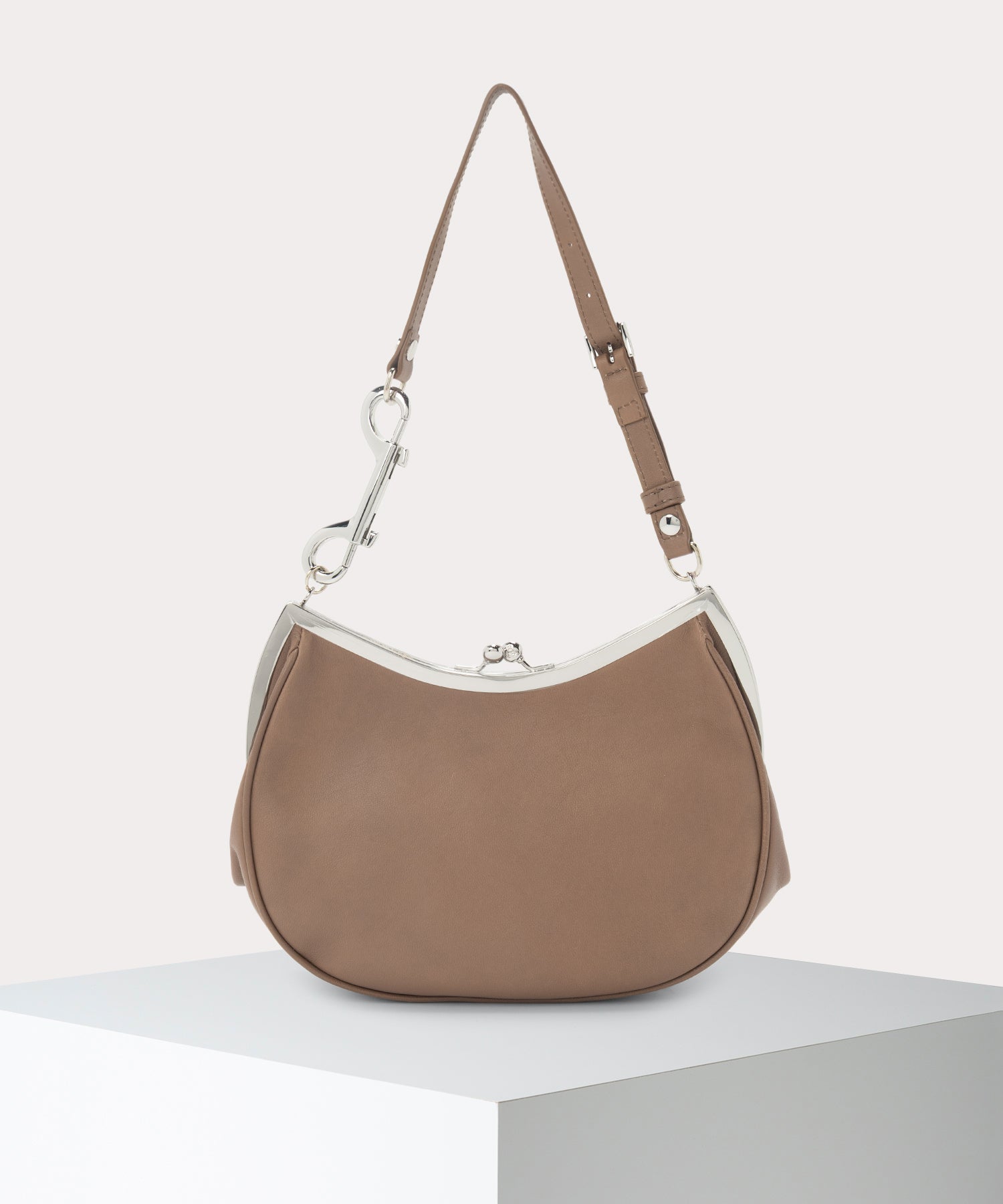 Vivienne Westwood ゴールド パーティーバッグ SUPPLE LEATHER CHARM 口金ショルダーバッグ(ブラック系