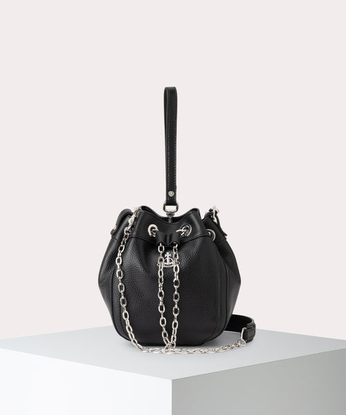 ヴィヴィアンウエストウッド ボンテージ バッグ PU GRAIN CHRISSY バケットバッグS(ブラック)（メンズ）（1220952096