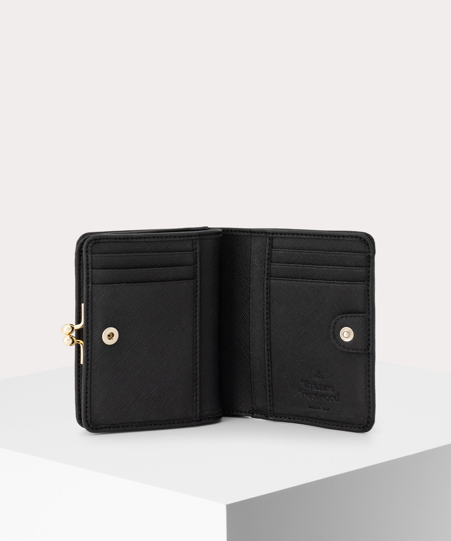 【新品】Vivienne Westwood 913VW153ブラック二つ折り財布 すぐ届く【Vivienne Westwood】スマートコンパクト 二つ折り財布