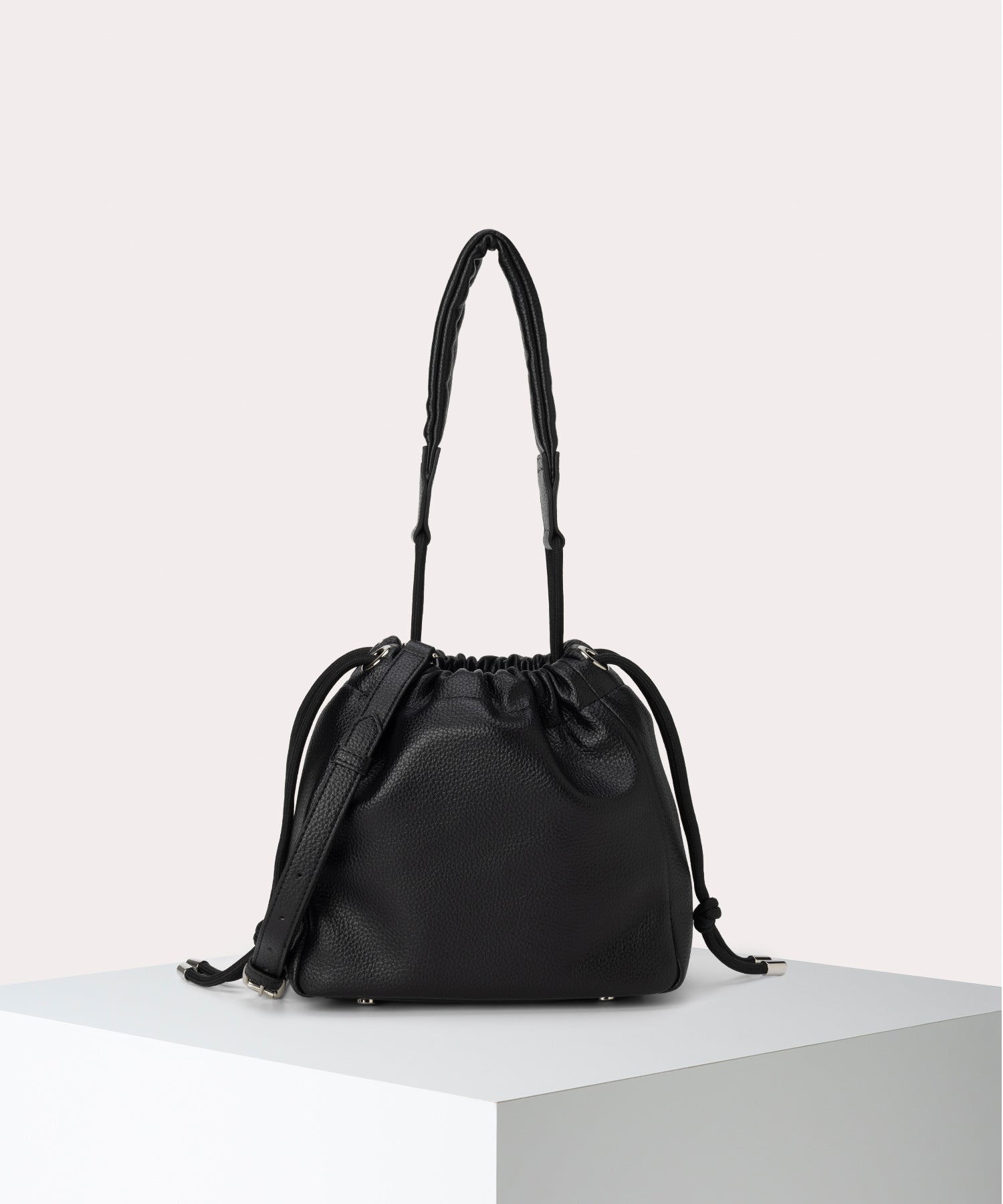 PU GRAIN HILARY バケットバッグS(ブラック)(メンズ PU GRAIN HILARY バケットバッグS(ブラック)(メンズ