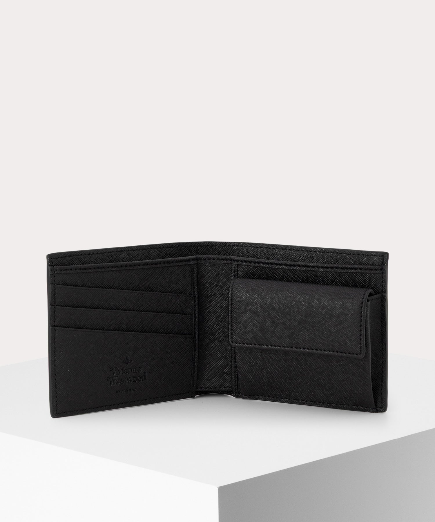 美品 Vivienne Westwood 三つ折り財布 ブラック レザー 日本限定】EXECUTIVE ファスナー付き三つ折り財布(ブラック