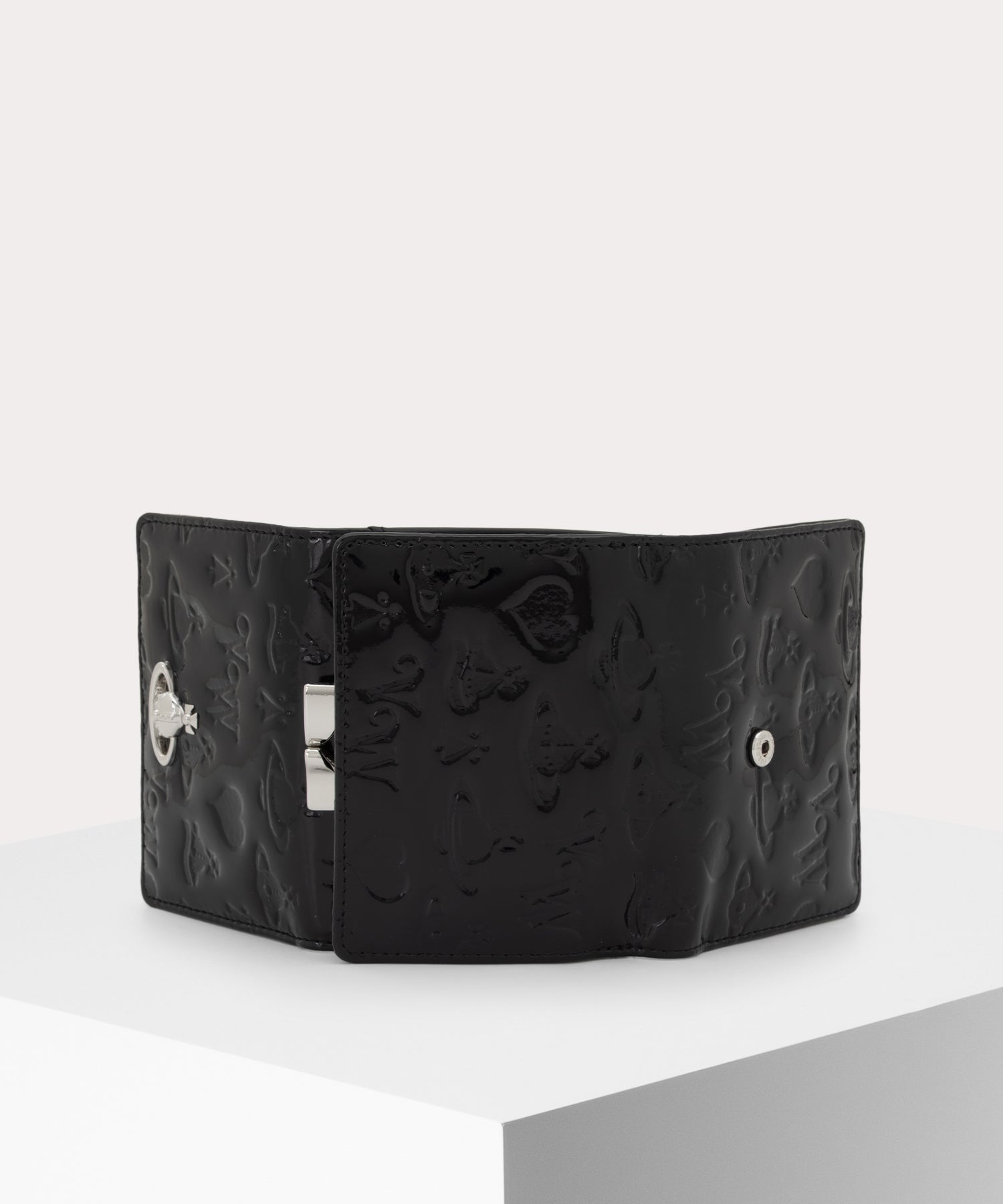 日本限定】JEAN 口金三つ折り財布(ブラック)（メンズ）（1220952539）｜財布・レザーグッズすべて (三つ折り財布)  ｜ヴィヴィアン・ウエストウッド（Vivienne Westwood）公式サイト