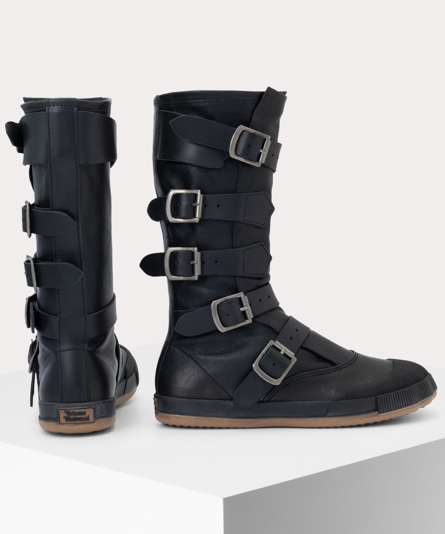 Vivienne Westwood パイレーツブーツ 黒 リサイクル素材を採用したVivienne Westwoodのパイレーツブーツ