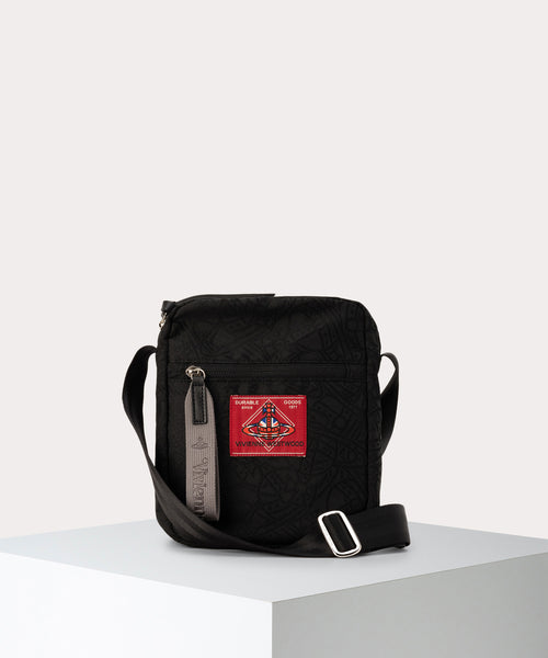 1320951008_013_1_b9c578d6-8fca