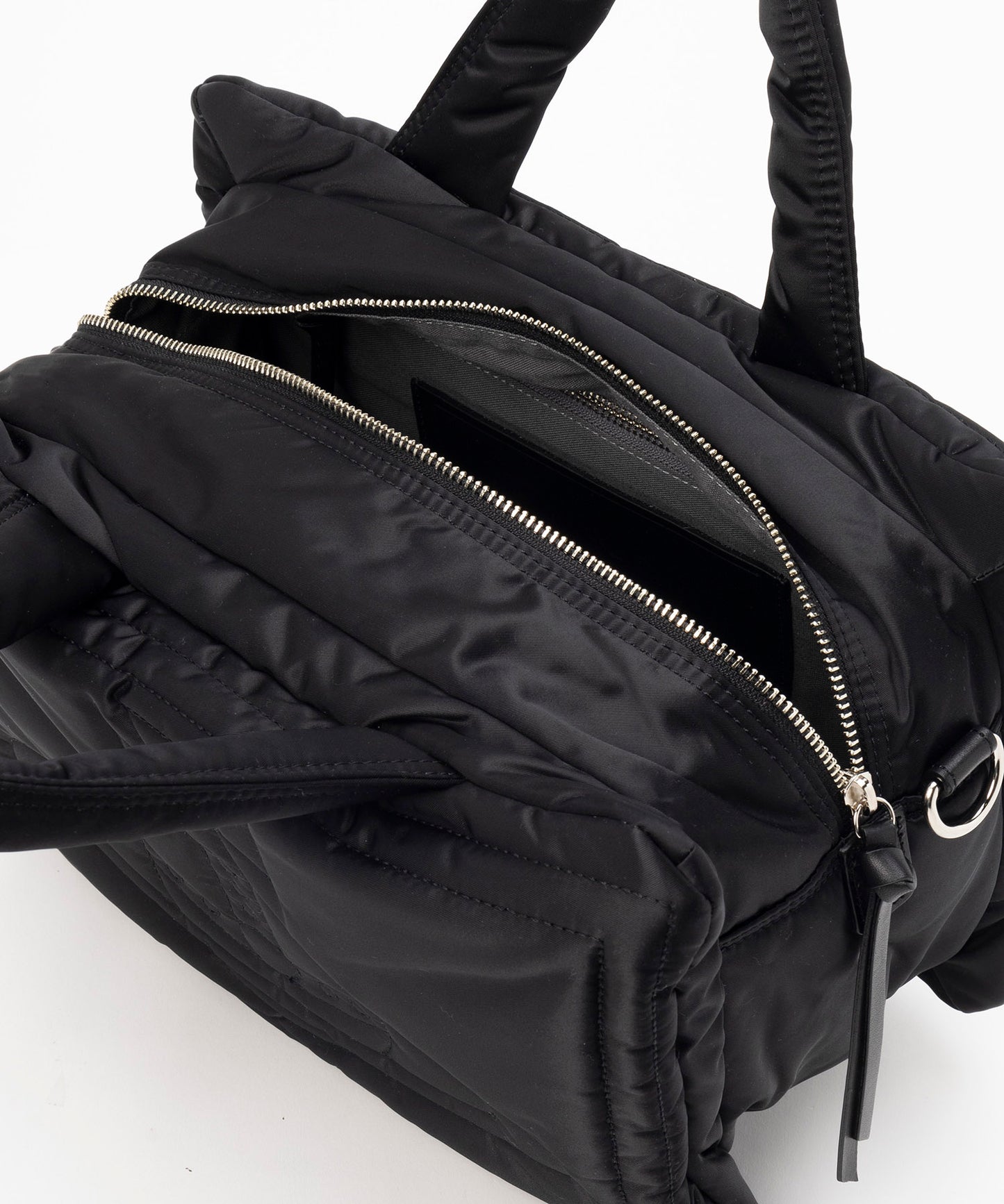 PADDED NYLON MARGARET スクエアバッグM