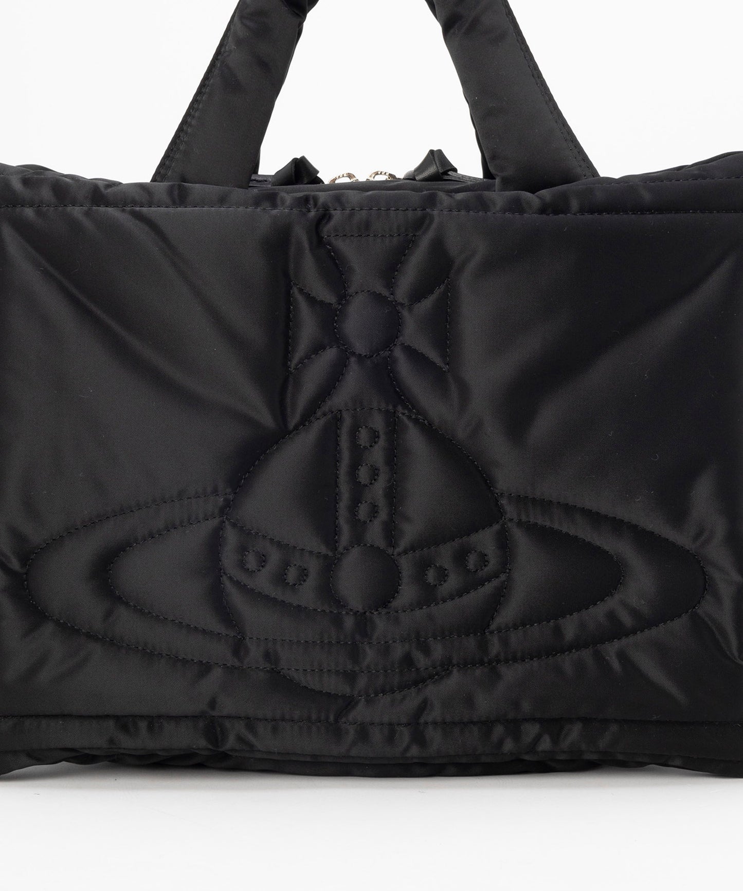 PADDED NYLON MARGARET スクエアバッグM