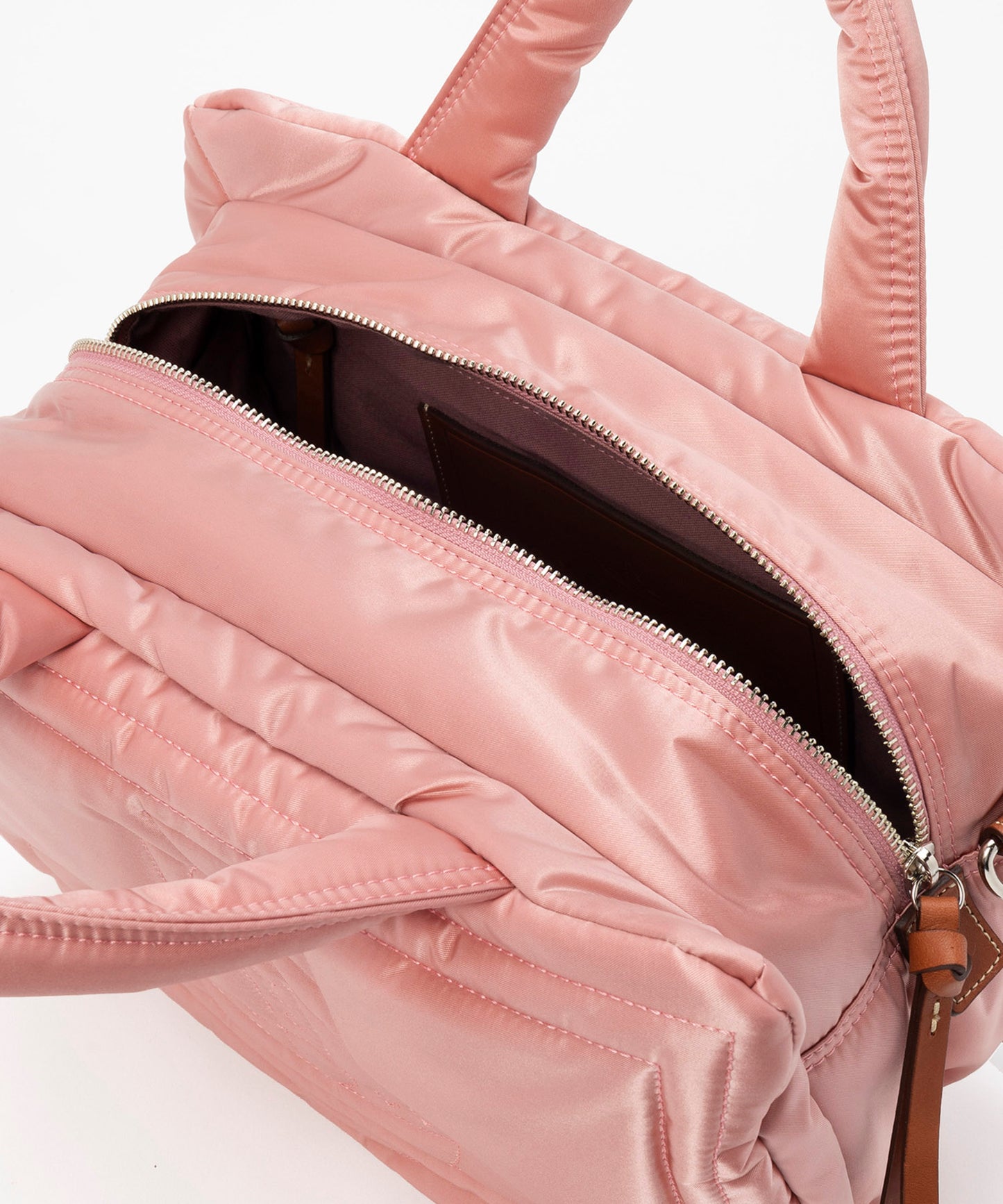 PADDED NYLON MARGARET スクエアバッグM