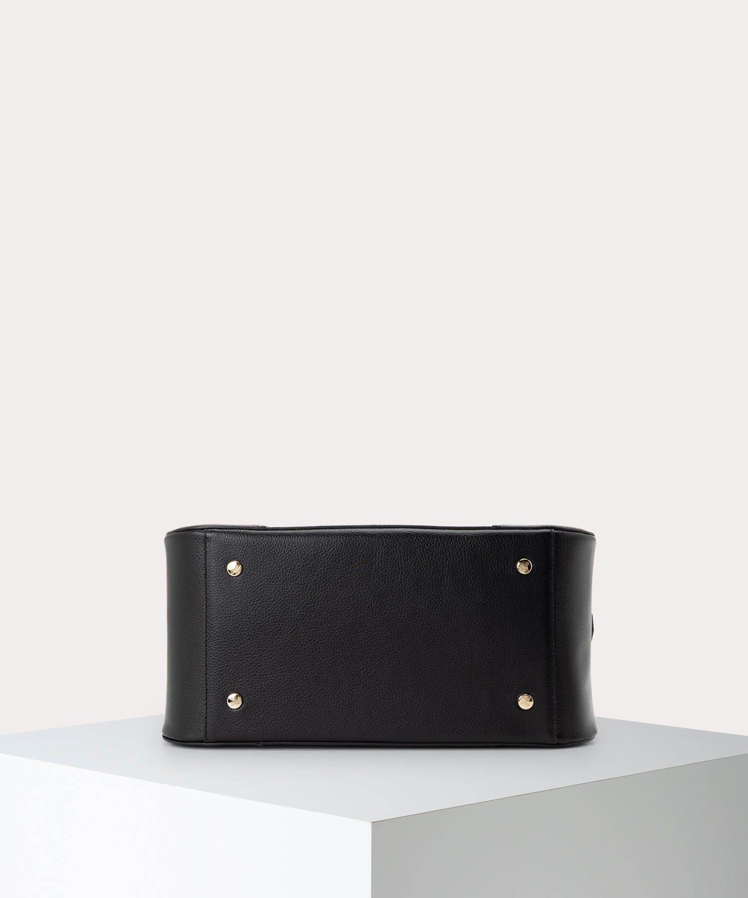 【極美品】 ヴィヴィアンウエストウッド EXECUTIVE ヤスミン ブランド古着】EXECUTIVE ヤスミンバッグ（ハンドバッグ）｜Vivienne