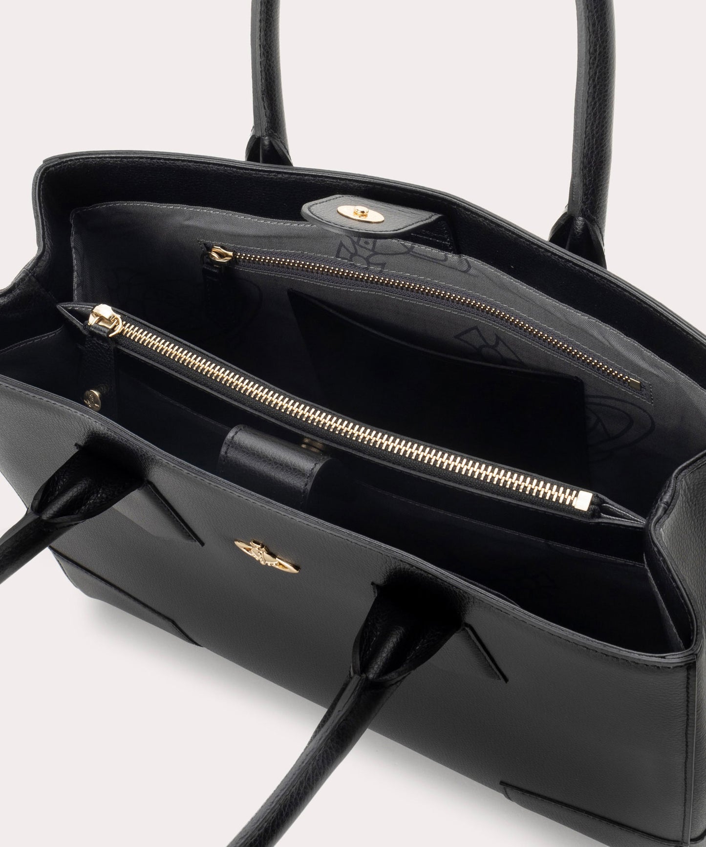 【日本限定】EXECUTIVE スクエアトートバッグM