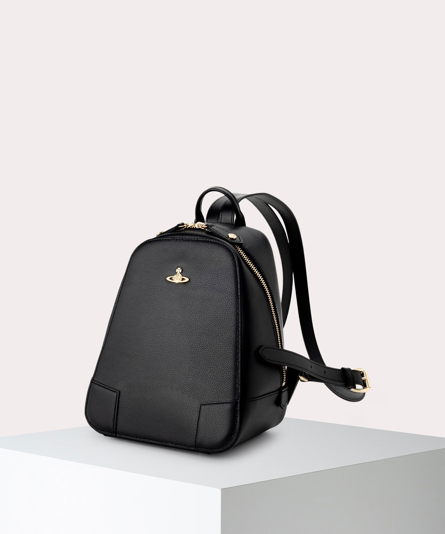 ○★新品未使用　ヴィヴィアンウエストウッド　EXECUTIVE　ミニリュック　黒 日本限定】EXECUTIVE リュック(ブラック)（メンズ）（1320952067