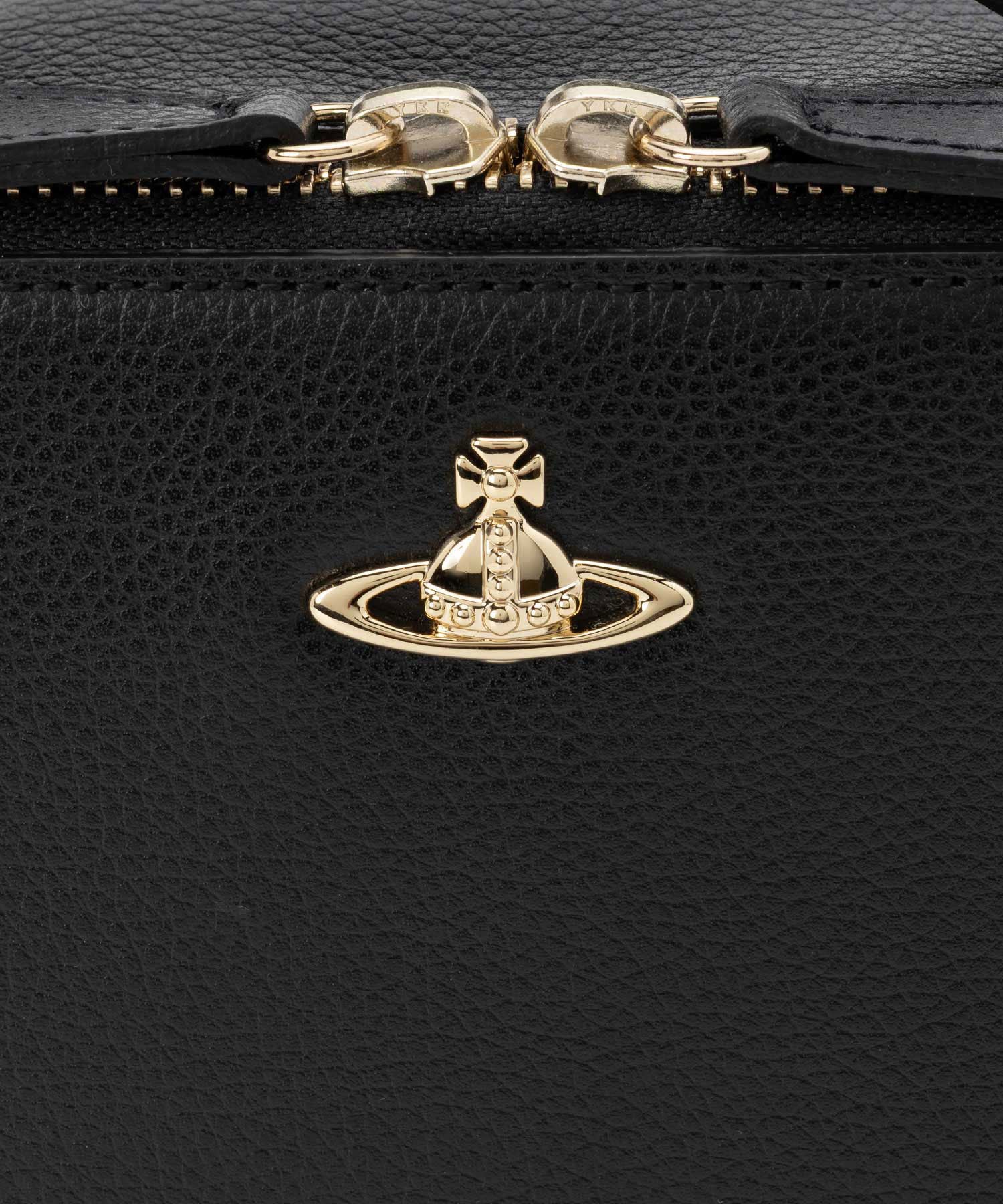 日本限定】EXECUTIVE スクエア ショルダーバッグ(ブラック)（メンズ