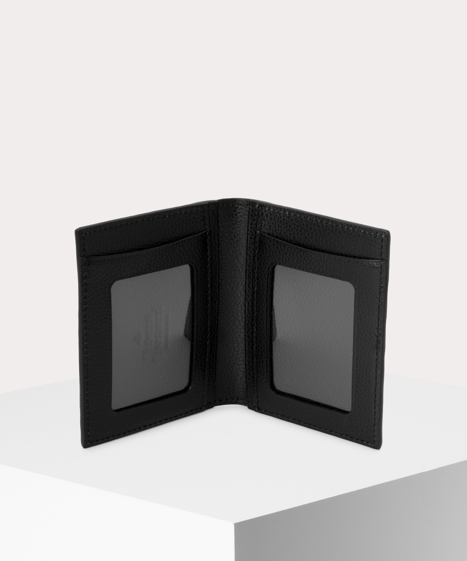 日本限定】EXECUTIVE パスケース(ブラック)（メンズ）（1320952076