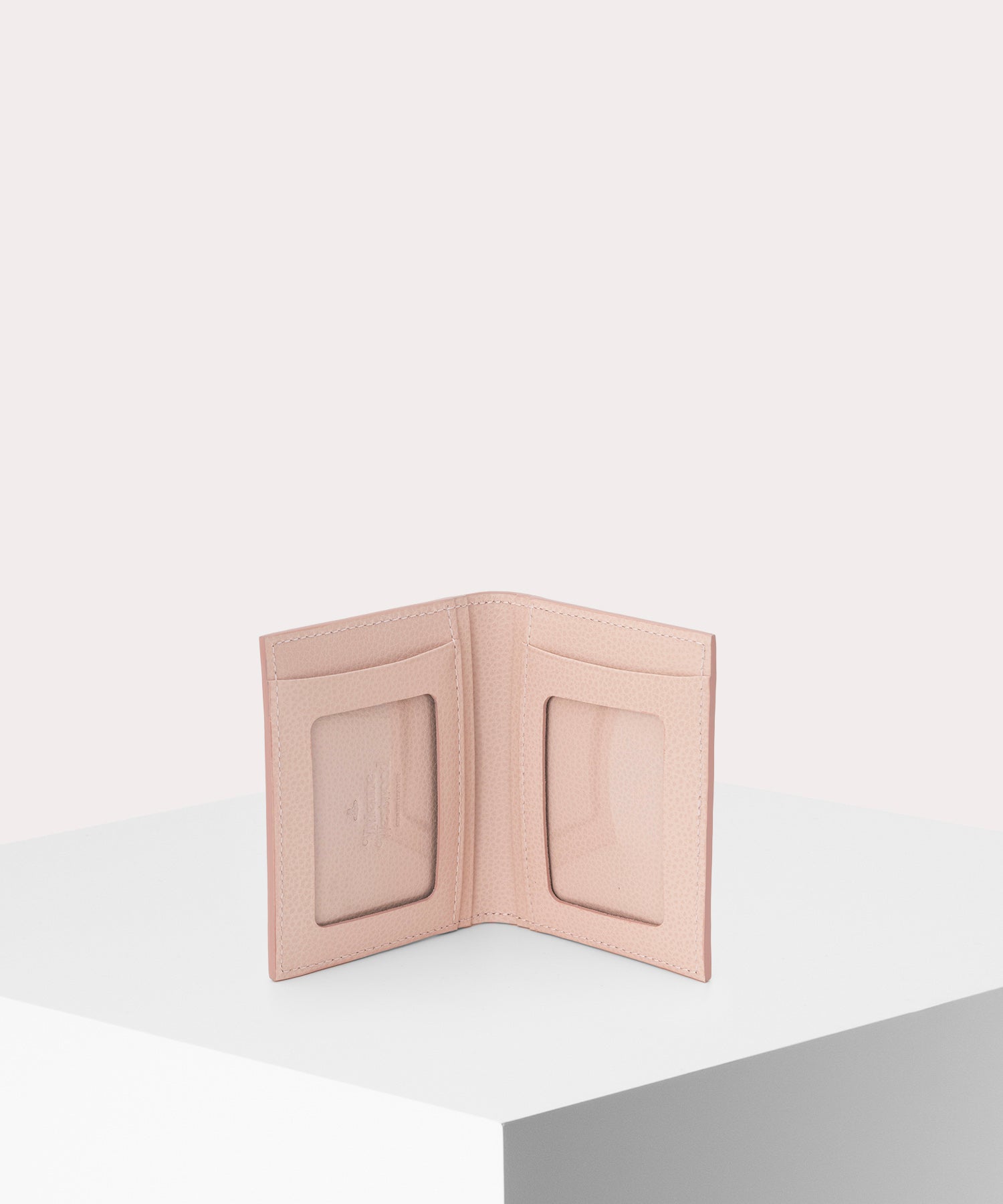 日本限定】EXECUTIVE パスケース(ピンク)（メンズ）（1320952076