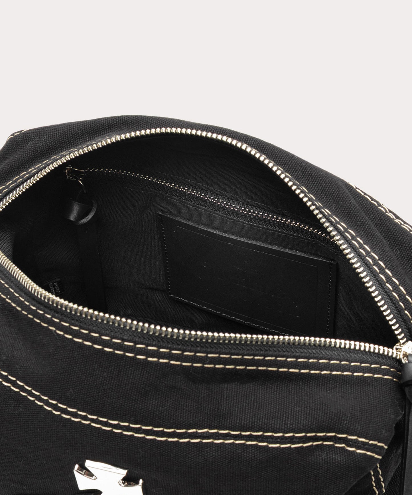 【アジア限定】CANVAS ショルダーバッグ