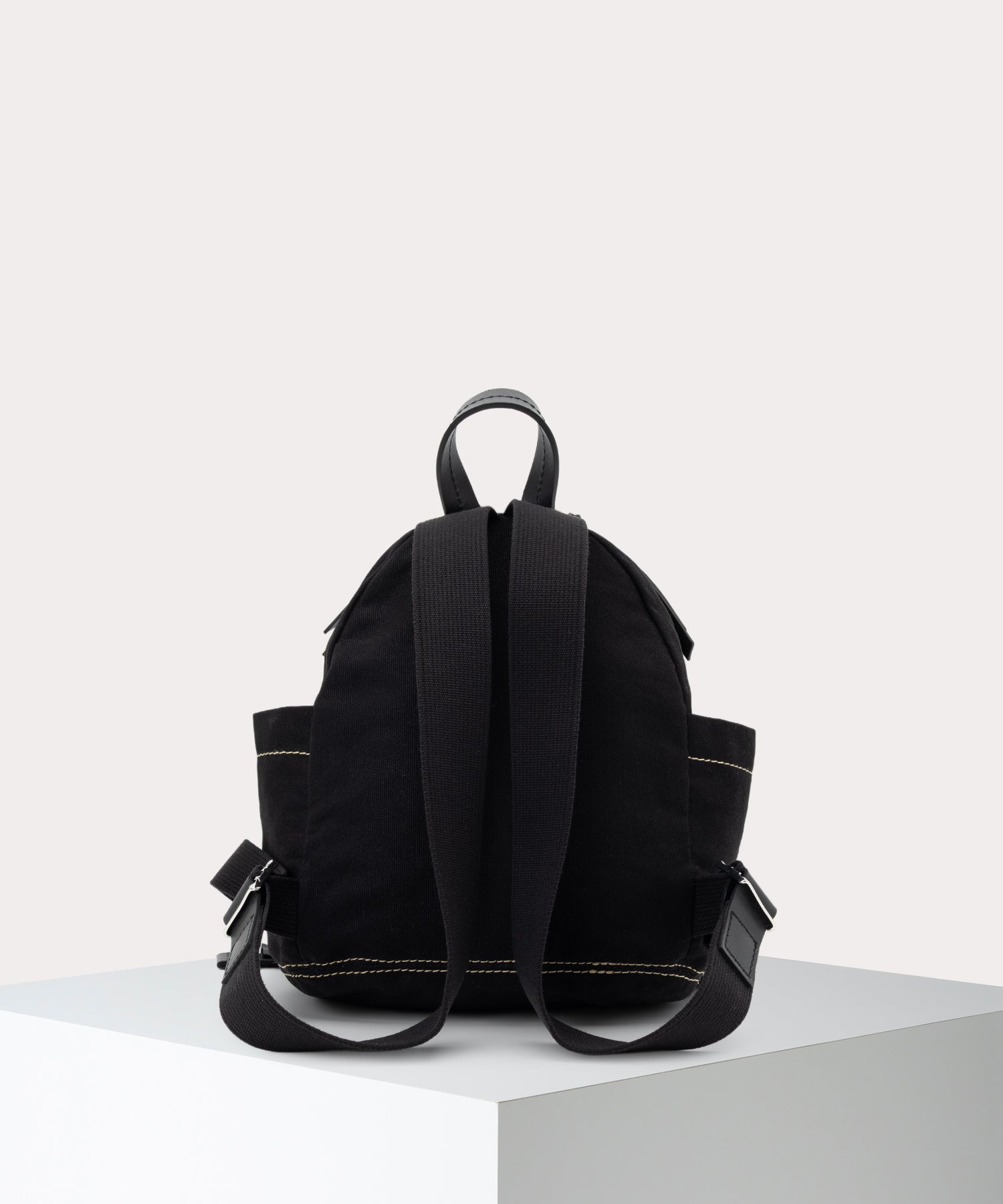 R　Vivienne Westwood 黒 リュック 楽天市場】【バッグ】Vivienne Westwood ヴィヴィアン ウエスト