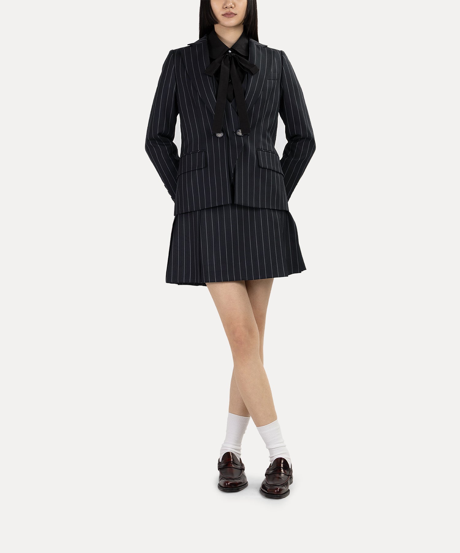 ウールギャバ バックプリーツミニスカート(ブラック)（レディース