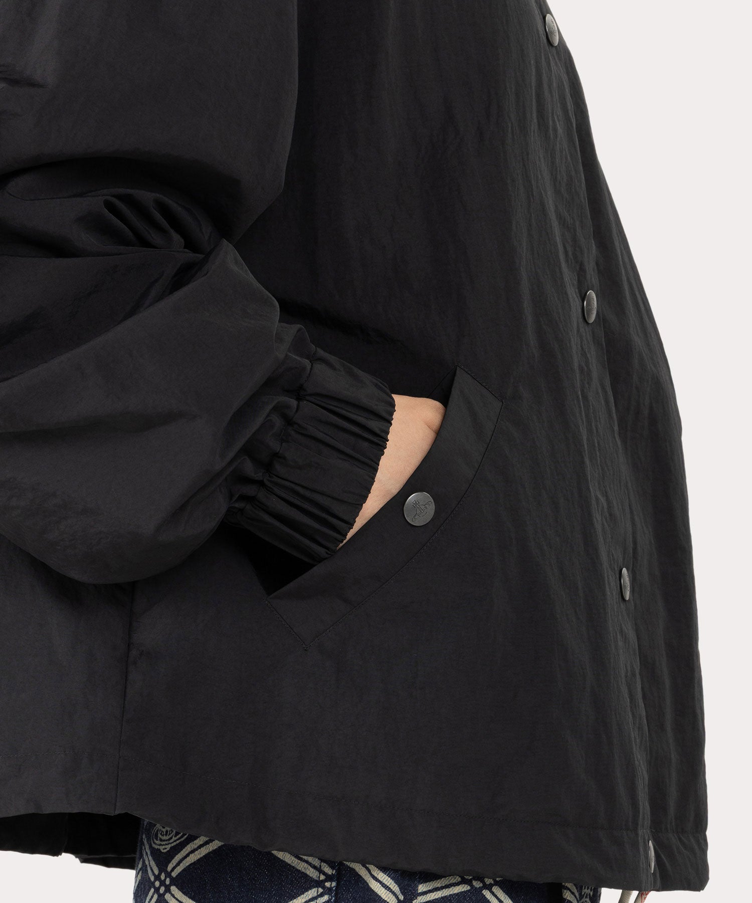 【極美品】Westwood ハイネック ジップジャケット／ストライプ／刺繍ロゴ LIQUID ORB ハイネックボマー(ブラック)（メンズ）（1632461004