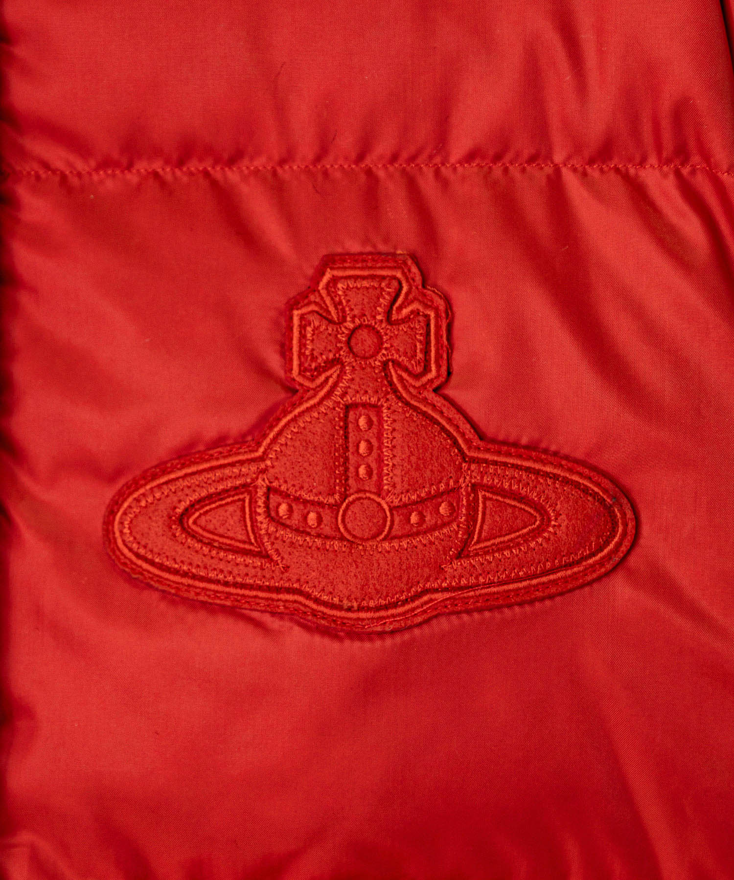 ポリエステルタフタ ファー付きリバーシブルダウン(レッド