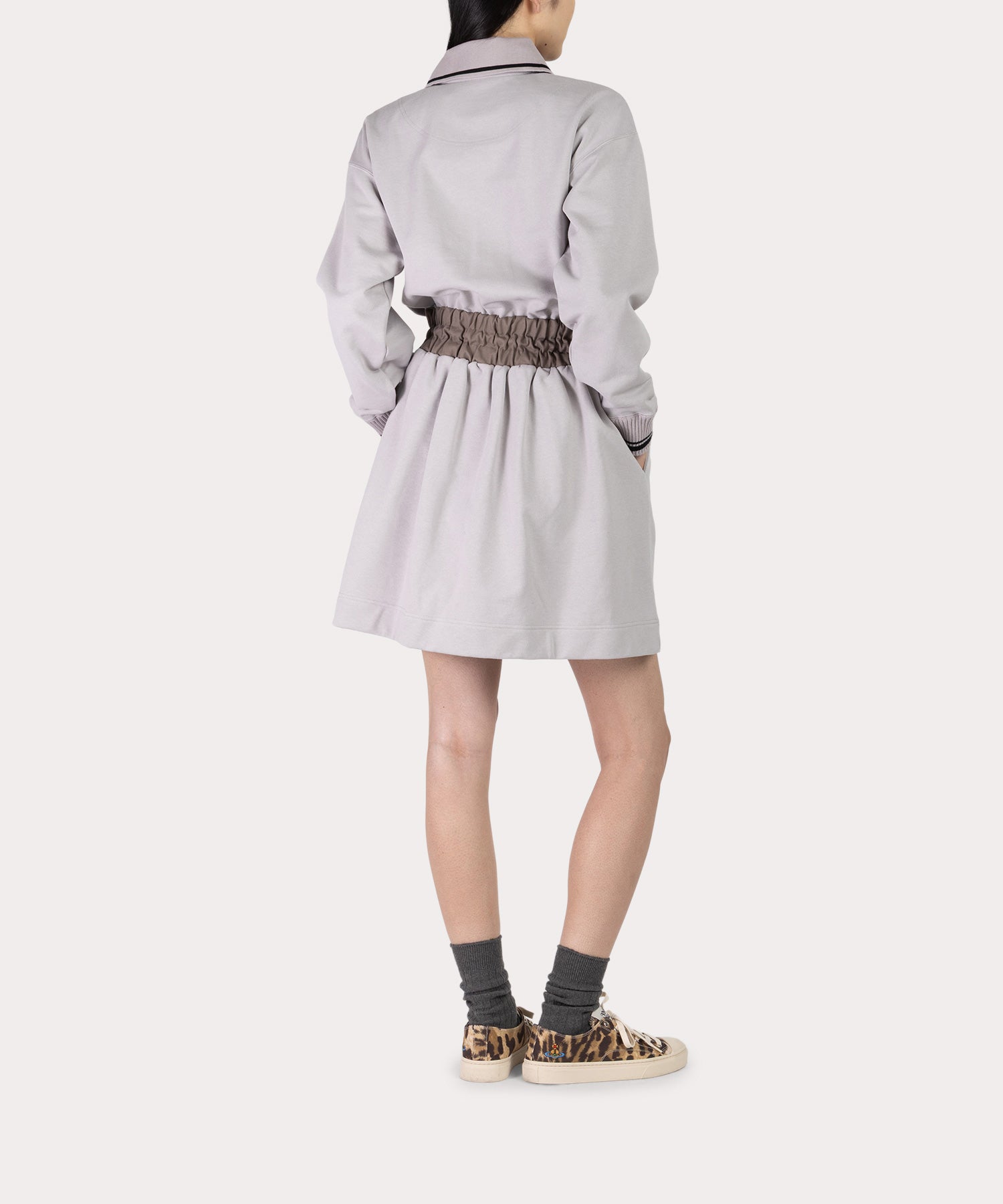 ヴィヴィアンウエストウッド 立ち襟フリル スエットワンピース ヴィヴィアンウエストウッド 立ち襟フリル スエットワンピース