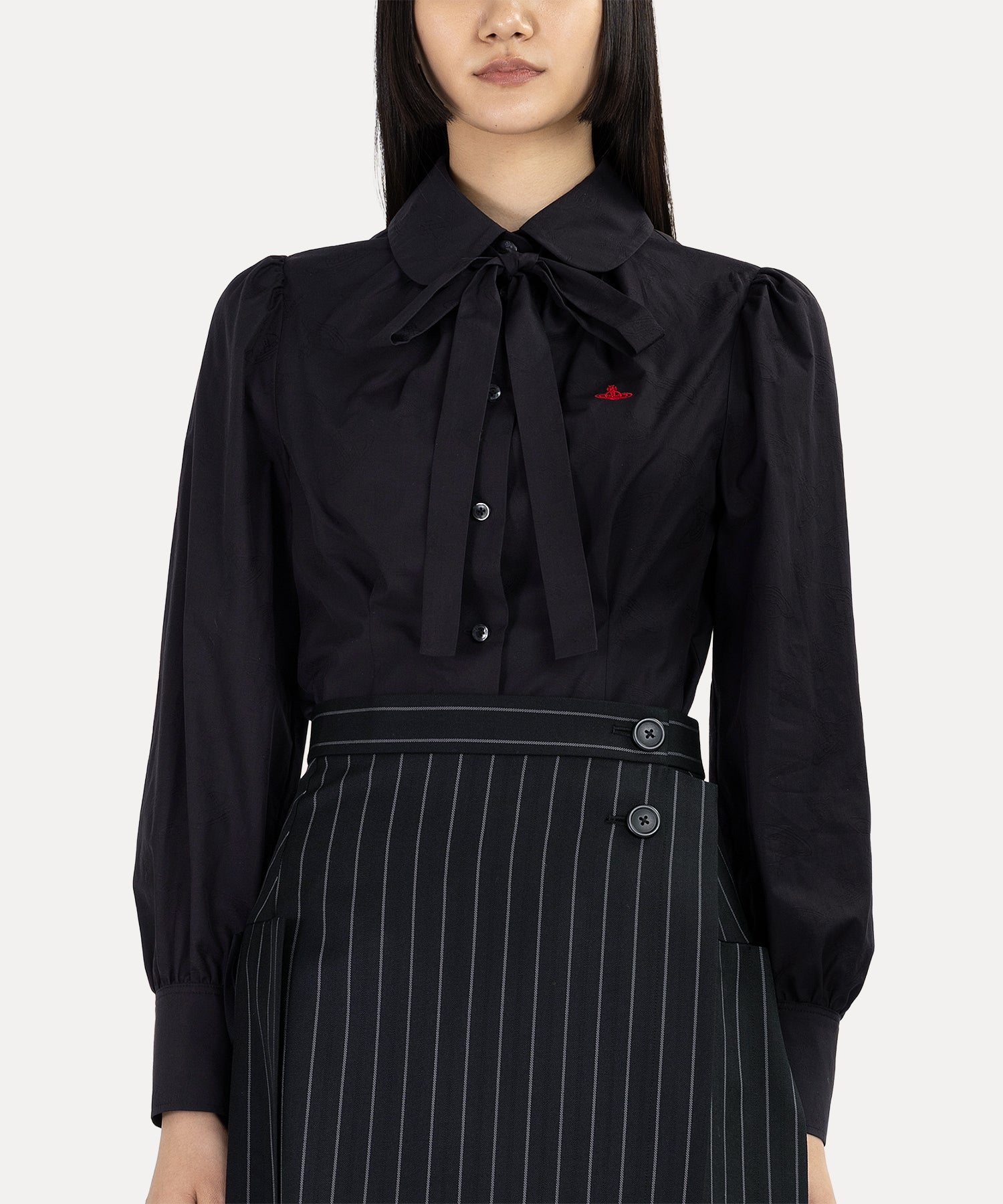 ORBジャガード ギャザーボウタイシャツ(ブラック)（レディース