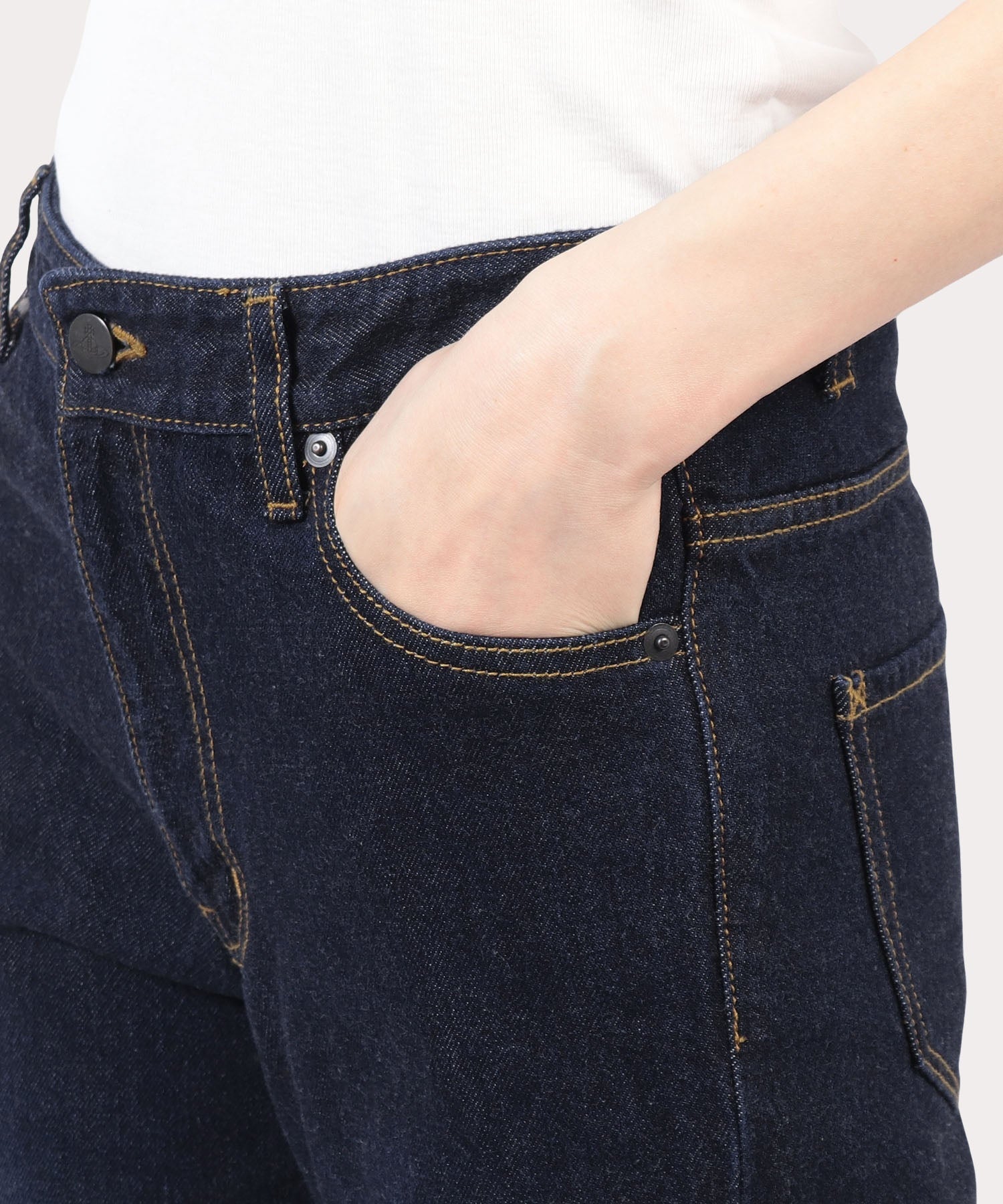 デニム スリムパンツ(ブルー)（レディース）（1612742003）｜ウェアすべて (パンツ) ｜【公式通販】ヴィヴィアン・ウエストウッド（Vivienne  Westwood）