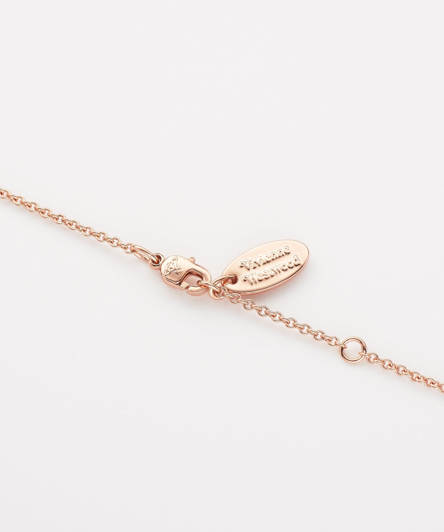 PINA SMALL BAS RELIEF ネックレス