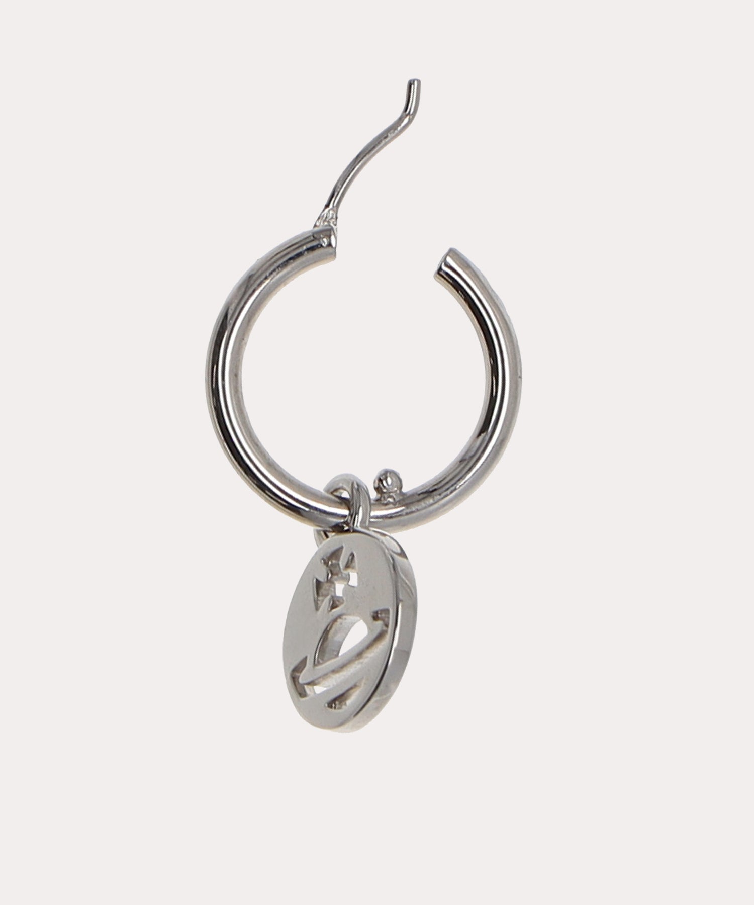 超可爱 MAN DARIO シングルフープピアス(シルバー)（メンズ）（239818ST84R）｜アクセサリーすべて (ピアス) ｜【公式通販】ヴィヴィアン・ ウエストウッド（Vivienne Westwood） アクセサリー