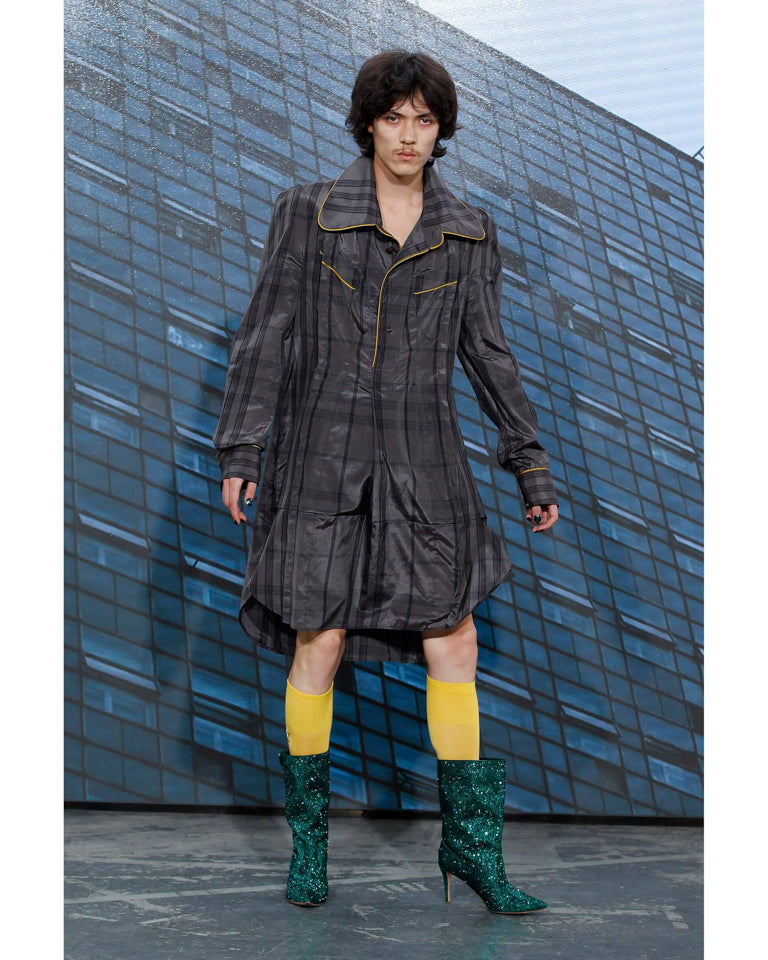 パンツ Andreas Kronthaler for Vivienne Westwood Andreas Kronthaler for Vivienne Westwood RTW Fall 2023 [PHOTOS]