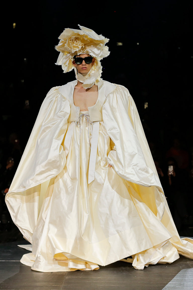 VIVIENNE WESTWOOD SPRING-SUMMER 2023 CATWALK ｜【公式通販