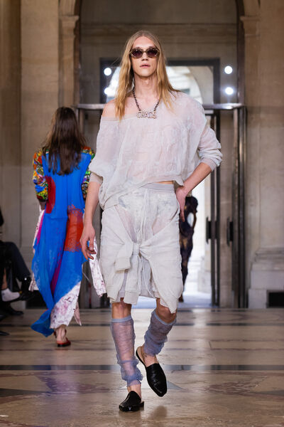 ANDREAS KRONTHALER FOR VIVIENNE WESTWOOD SPRING-SUMMER 26 CATWALK