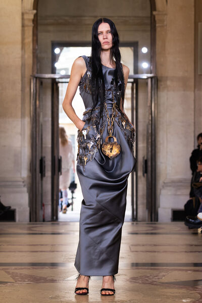 ANDREAS KRONTHALER FOR VIVIENNE WESTWOOD SPRING-SUMMER 26 CATWALK