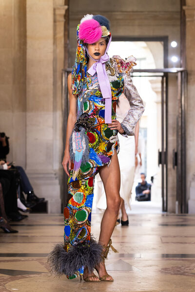 ANDREAS KRONTHALER FOR VIVIENNE WESTWOOD SPRING-SUMMER 26 CATWALK