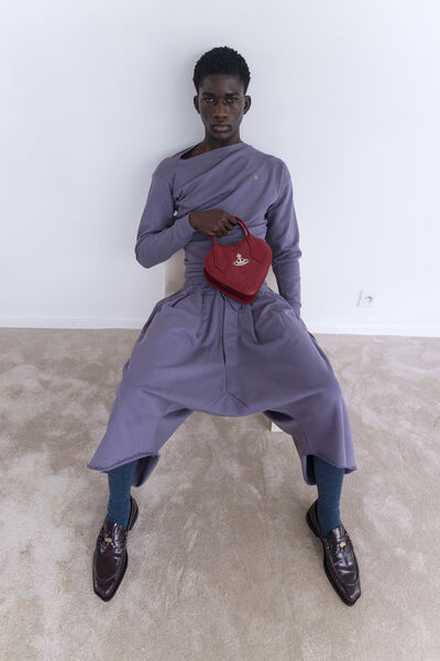 ヴィヴィアンウエストウッド VIVIENNE WESTWOOD AUTUMN-WINTER 2025/26 LOOKBOOK