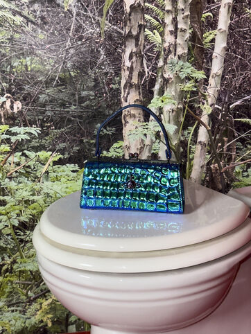 VIVIENNE WESTWOOD SPRING-SUMMER 2025 CAMPAIGN ｜ヴィヴィアン