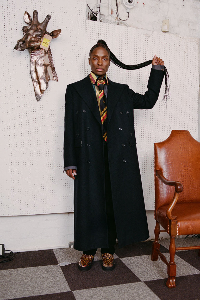 VIVIENNE WESTWOOD AUTUMN-WINTER 2022/23 LOOKBOOK