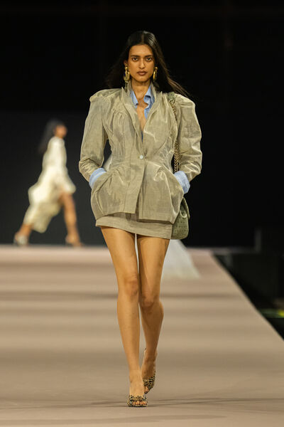 VIVIENNE WESTWOOD 'GETEWAY OF INDIA' CAPSULE COLLECTION