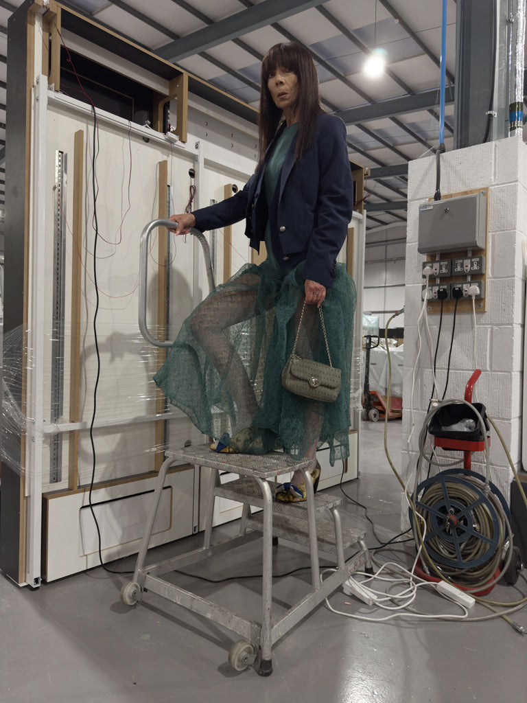 極美品♡2024♡Lサイズ♡ヴィヴィアンウエストウッド オーブ フレア スカート Vivienne Westwood ヴィヴィアンウエストウッド 6114M 356-04