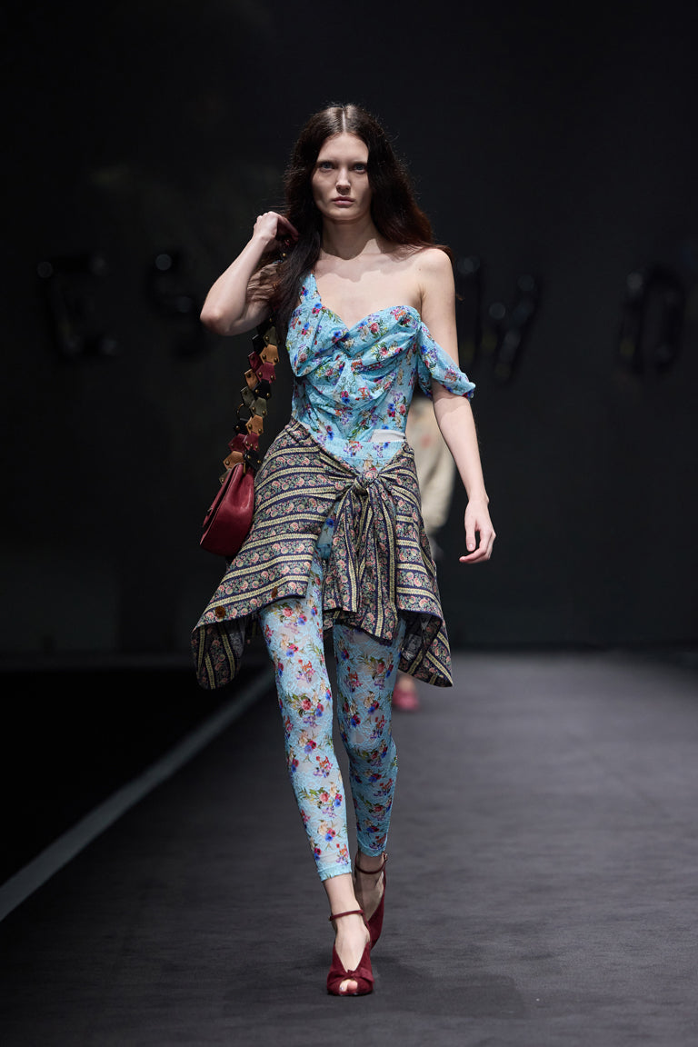 VIVIENNE WESTWOOD SPRING-SUMMER 2025 CATWALK ｜【公式通販